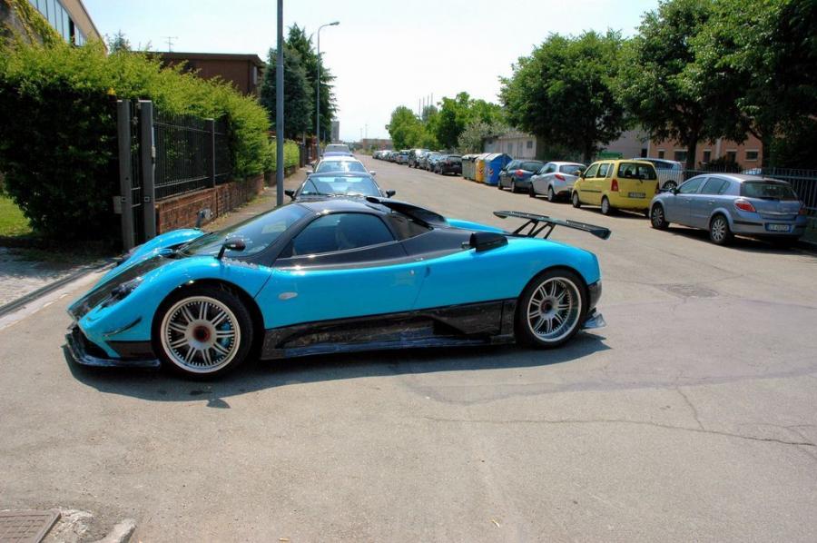  Pagani Zonda Uno 2010 года  (фото 13 из 15)